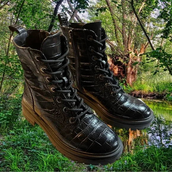 Nine West | Shoes | Womens Black Crocodile Size 5 2m Nine 